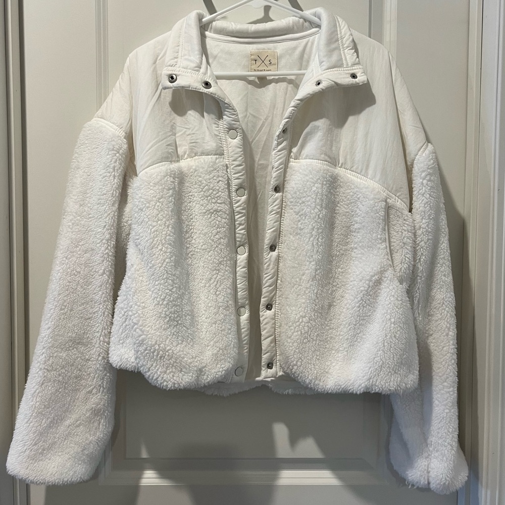 Thread Supply white sherpa